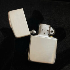 Bật lửa Zippo phay xước