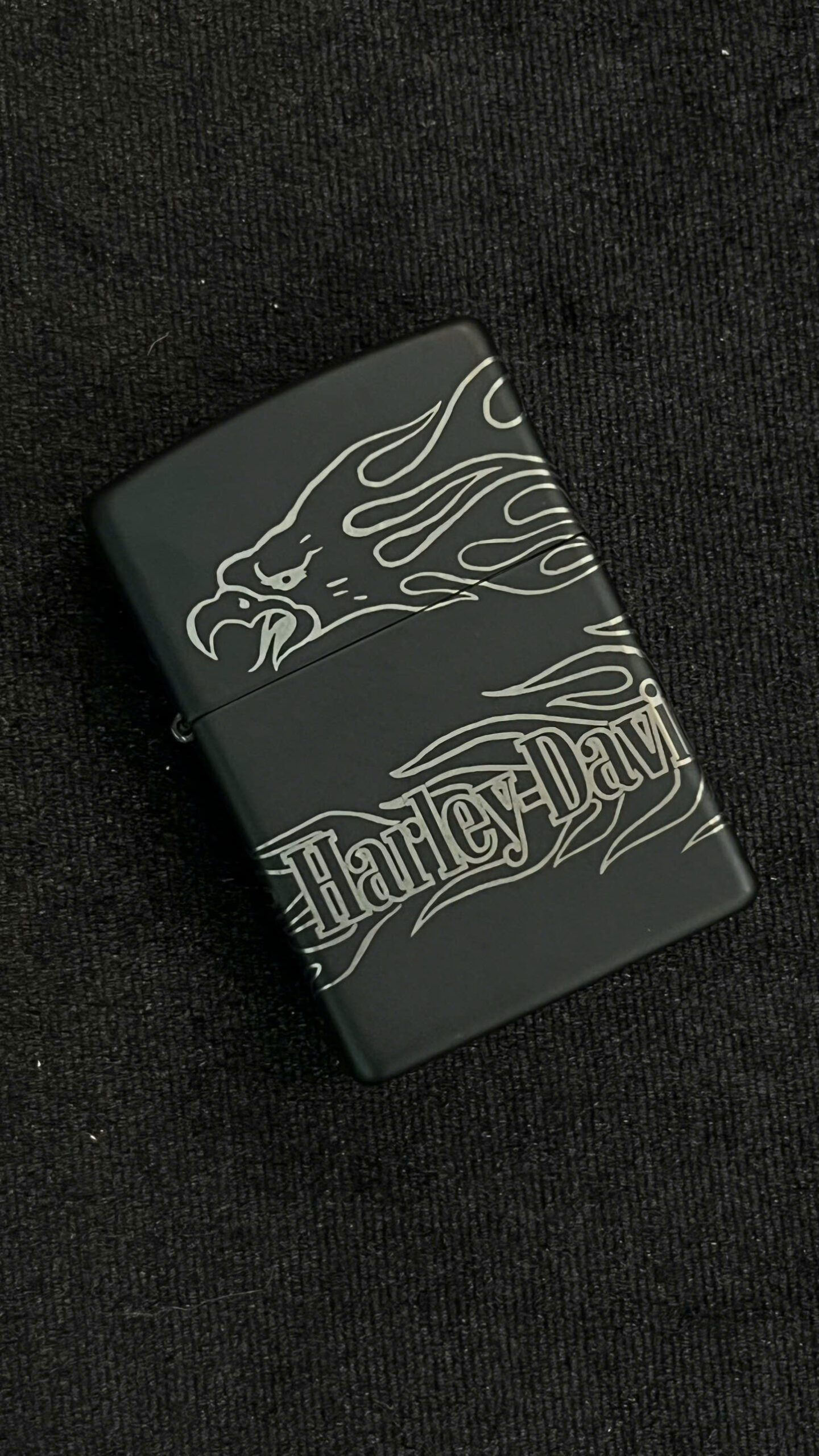 Bat lua Zippo khac bang cong nghe laser 5 scaled