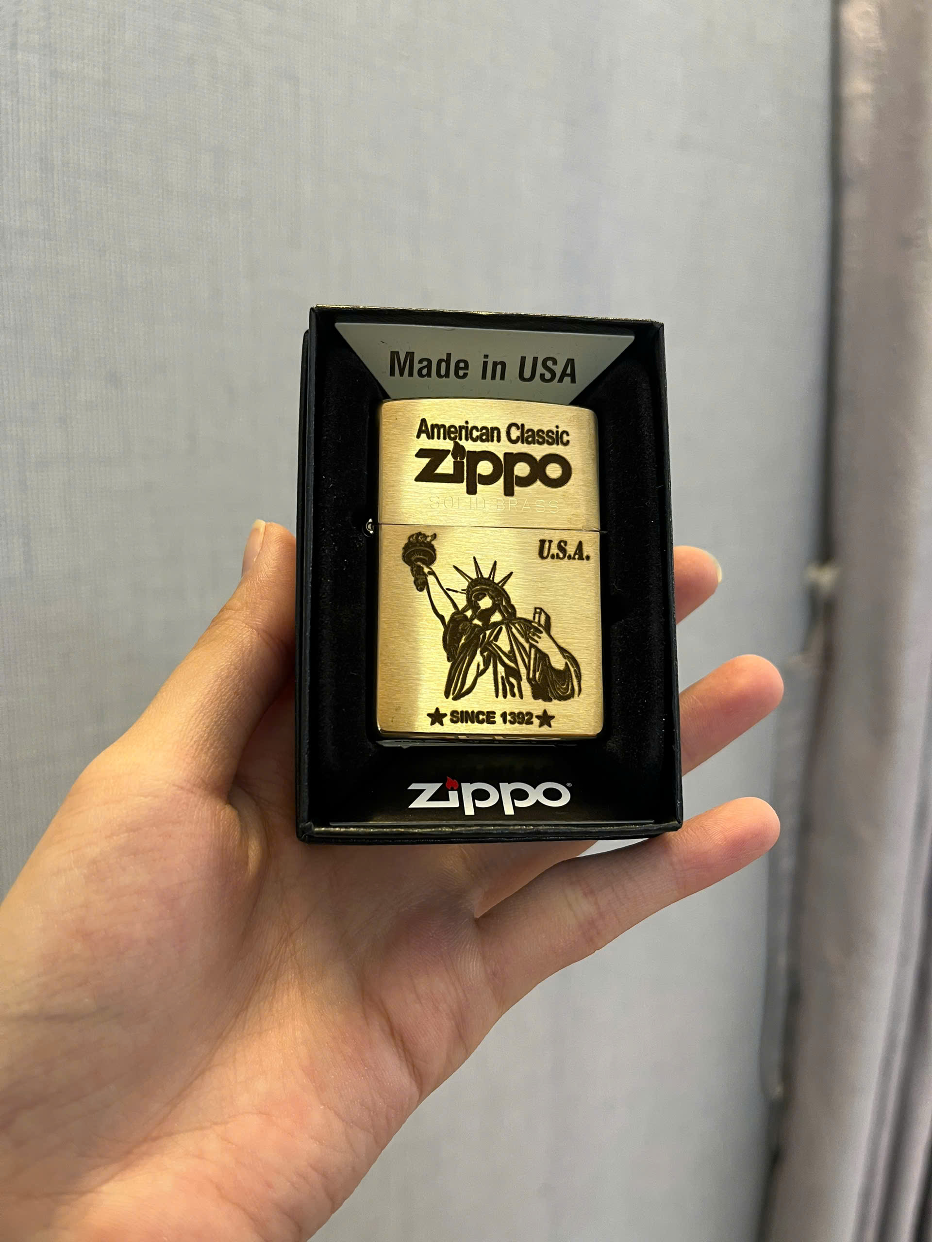 Cách dùng bật lửa zippo cho sành điệu và cá tính 3 Cach dung bat lua zippo 3