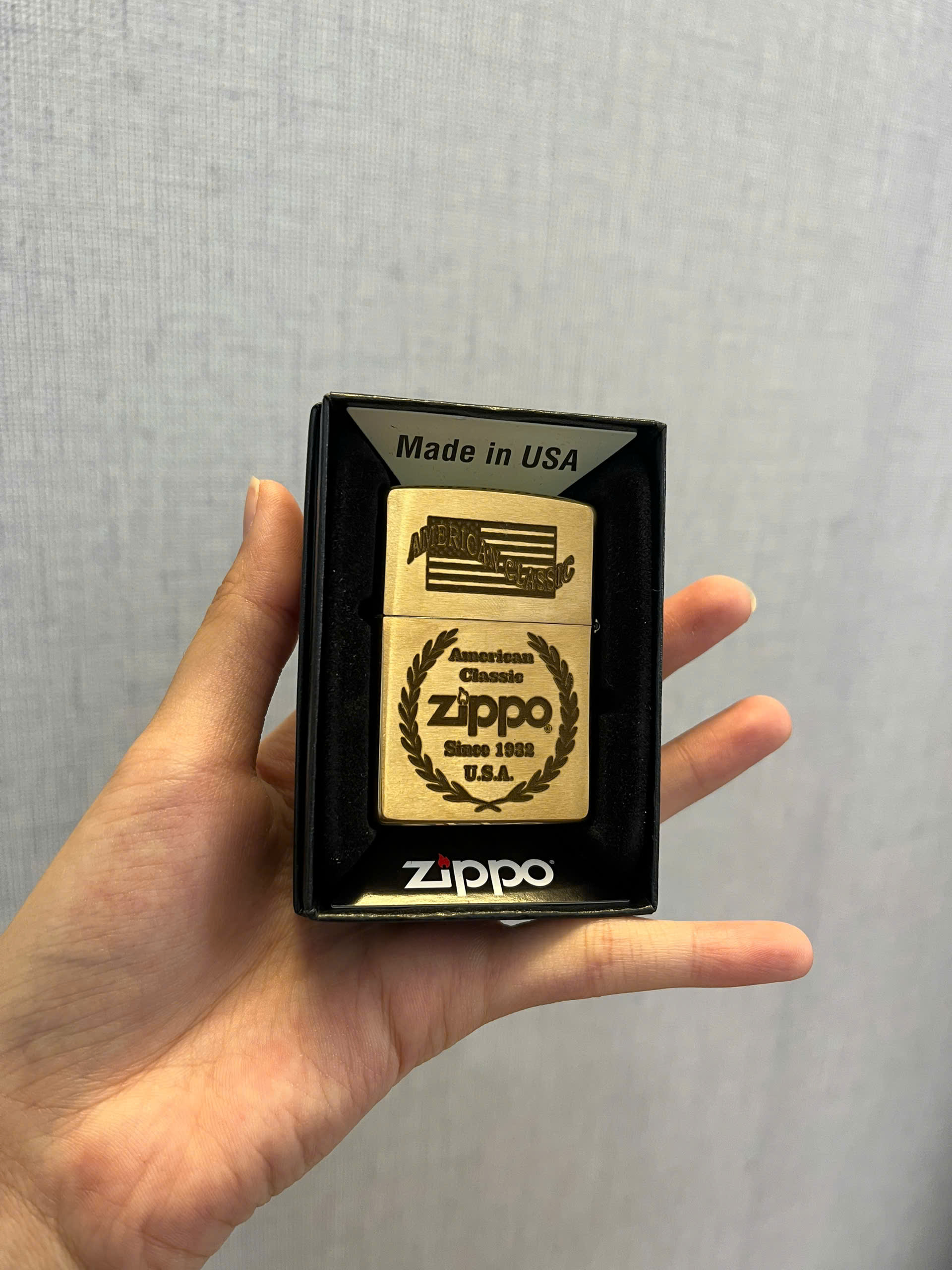 Cách dùng bật lửa zippo cho sành điệu và cá tính 2 Cach dung bat lua zippo 4