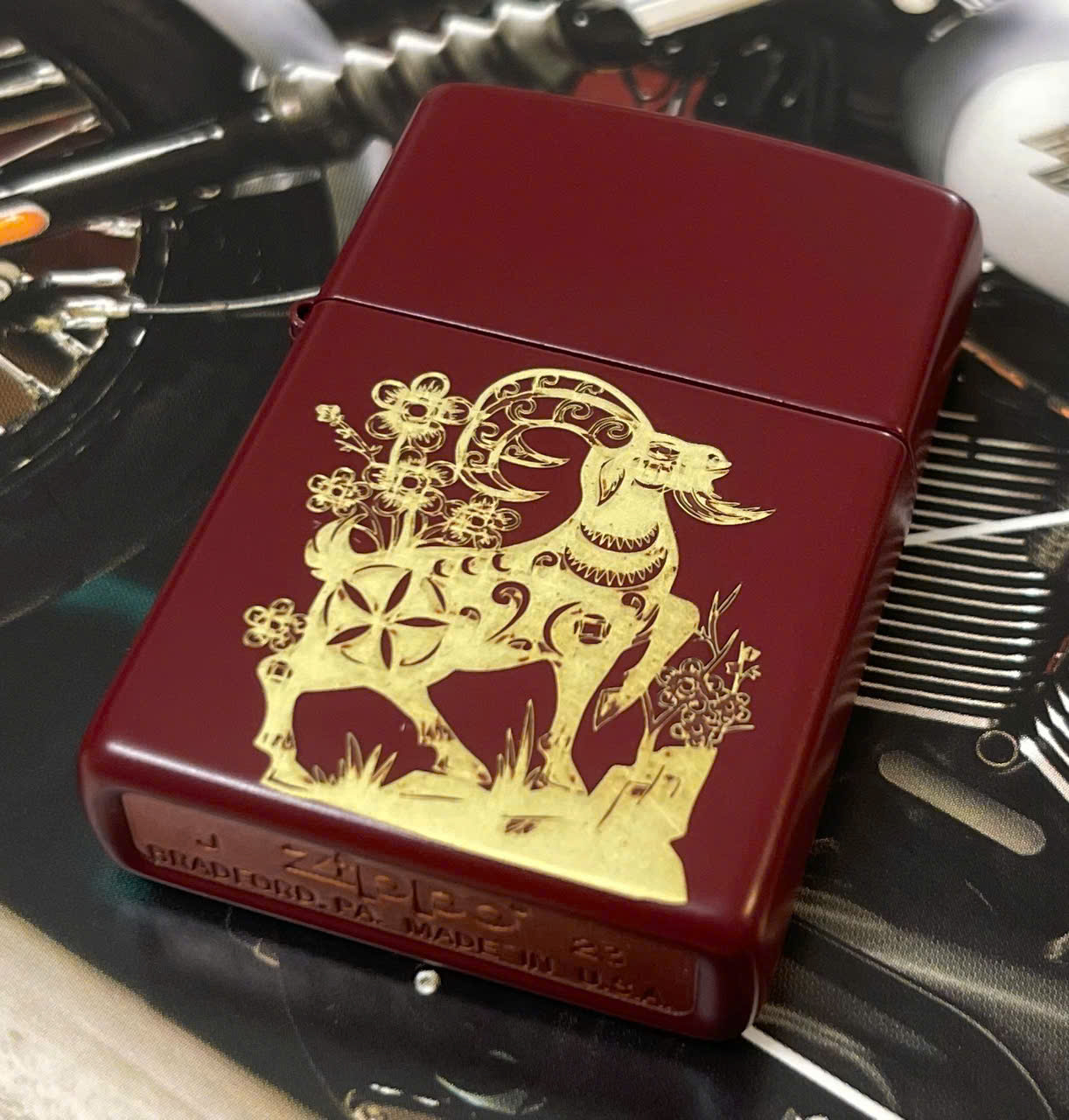 Những loại bật lửa zippo 12 con giáp được yêu thích nhất 16 bat lua zippo 12 con giap 12