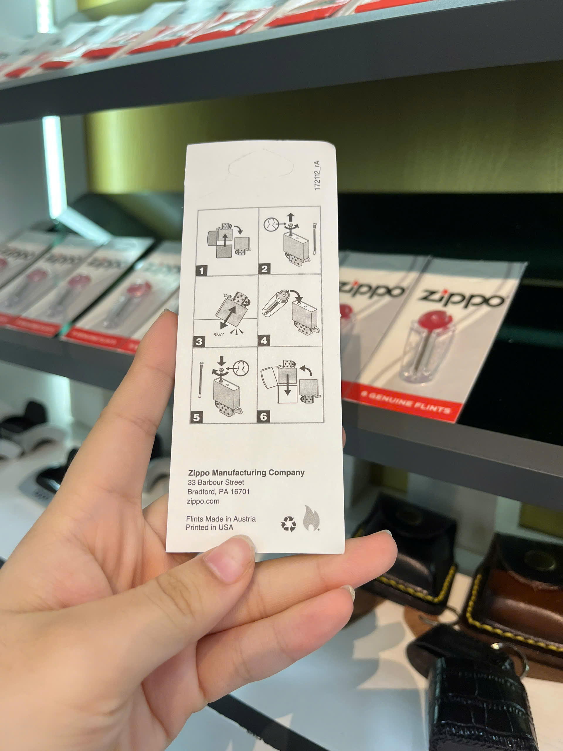 Thông tin thú vị về phụ kiện đá lửa zippo 3 Phu kien Da lua Zippo 2