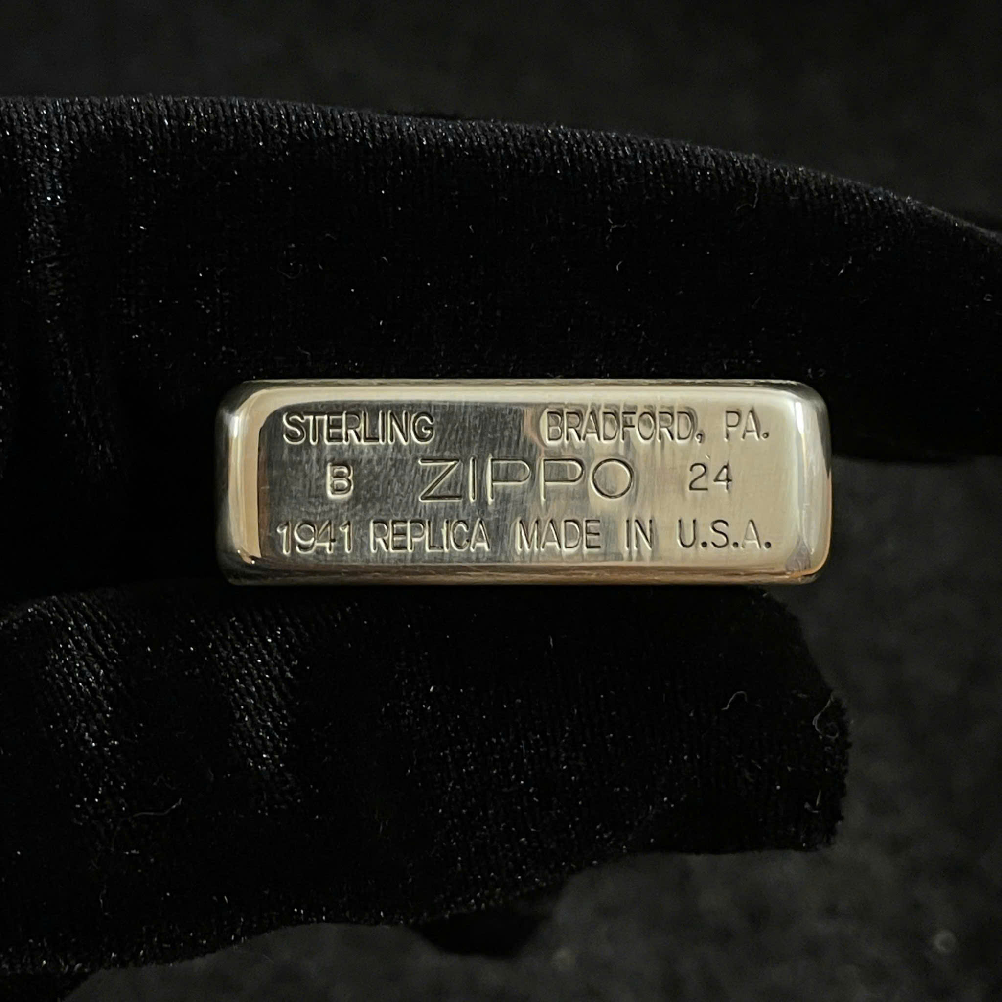 5 loại bật lửa zippo làm quà tặng làm người nhận xiêu lòng 24 Zippo Hand Satin Sterling Silver 1941 Replica 3