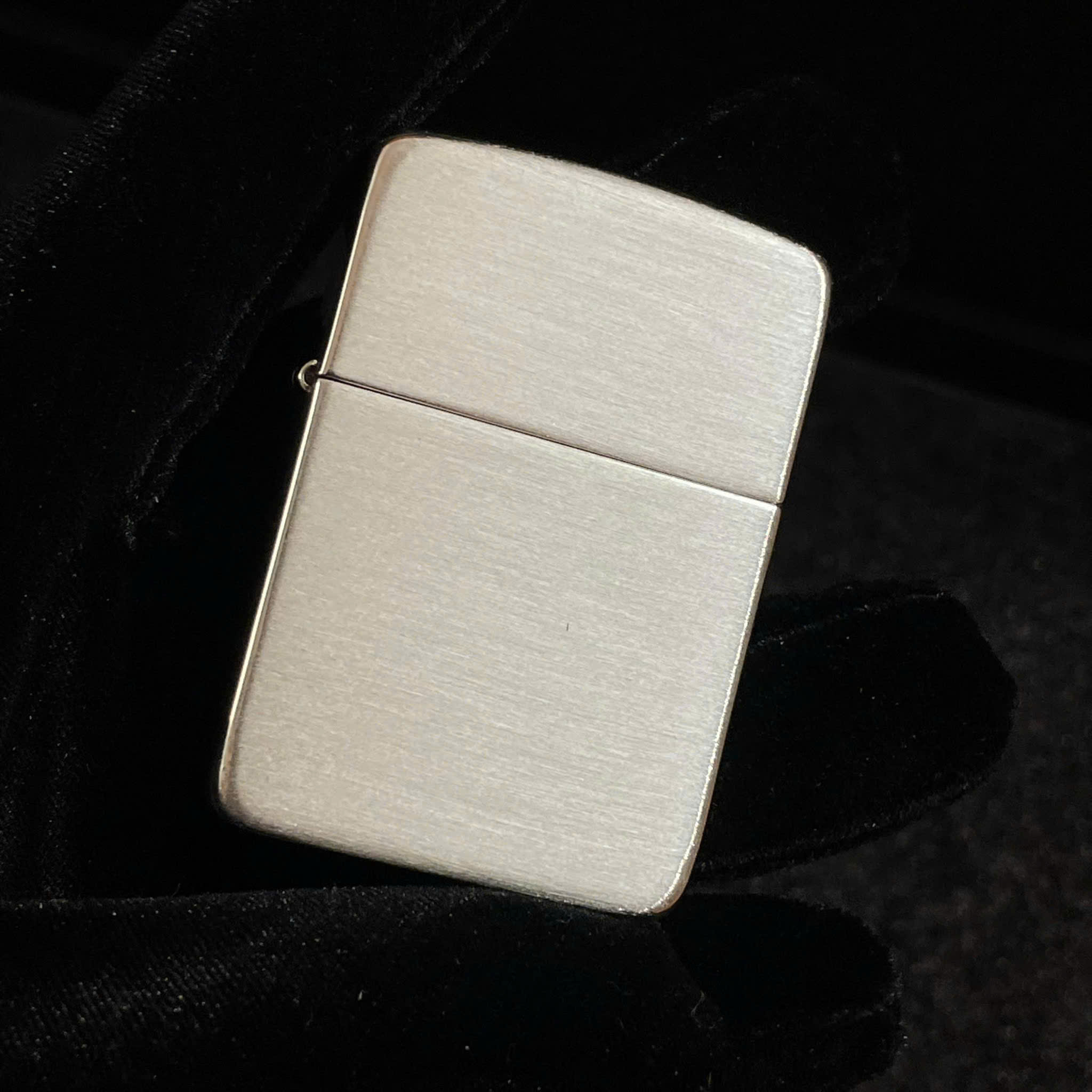 5 loại bật lửa zippo làm quà tặng làm người nhận xiêu lòng 26 Zippo Hand Satin Sterling Silver 1941 Replica 5