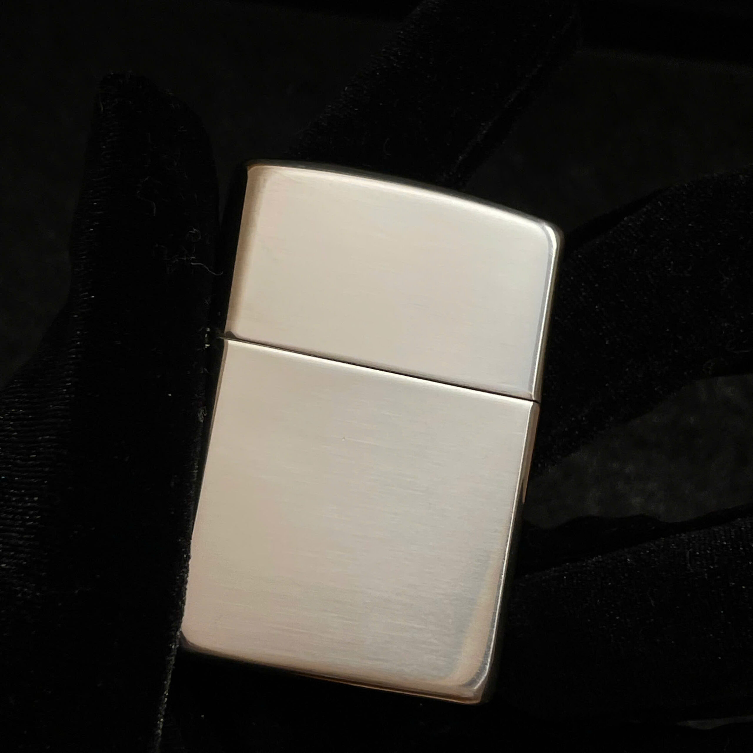 5 loại bật lửa zippo làm quà tặng làm người nhận xiêu lòng 33 Zippo High Polish Sterling Silver 4 scaled