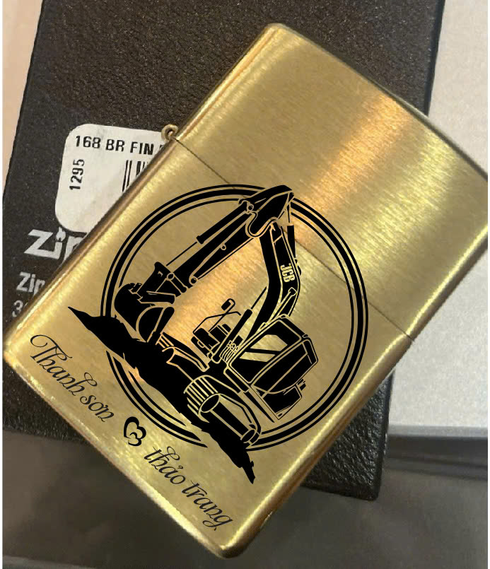 Công nghệ khắc trên nền bật lửa zippo đồng thau nguyên khối 14 bat lua zippo dong thau nguyen khoi 14