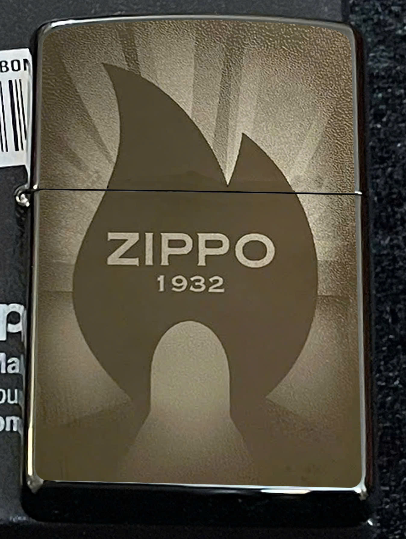 Công nghệ khắc trên nền bật lửa zippo đồng thau nguyên khối 20 bat lua zippo dong thau nguyen khoi 20