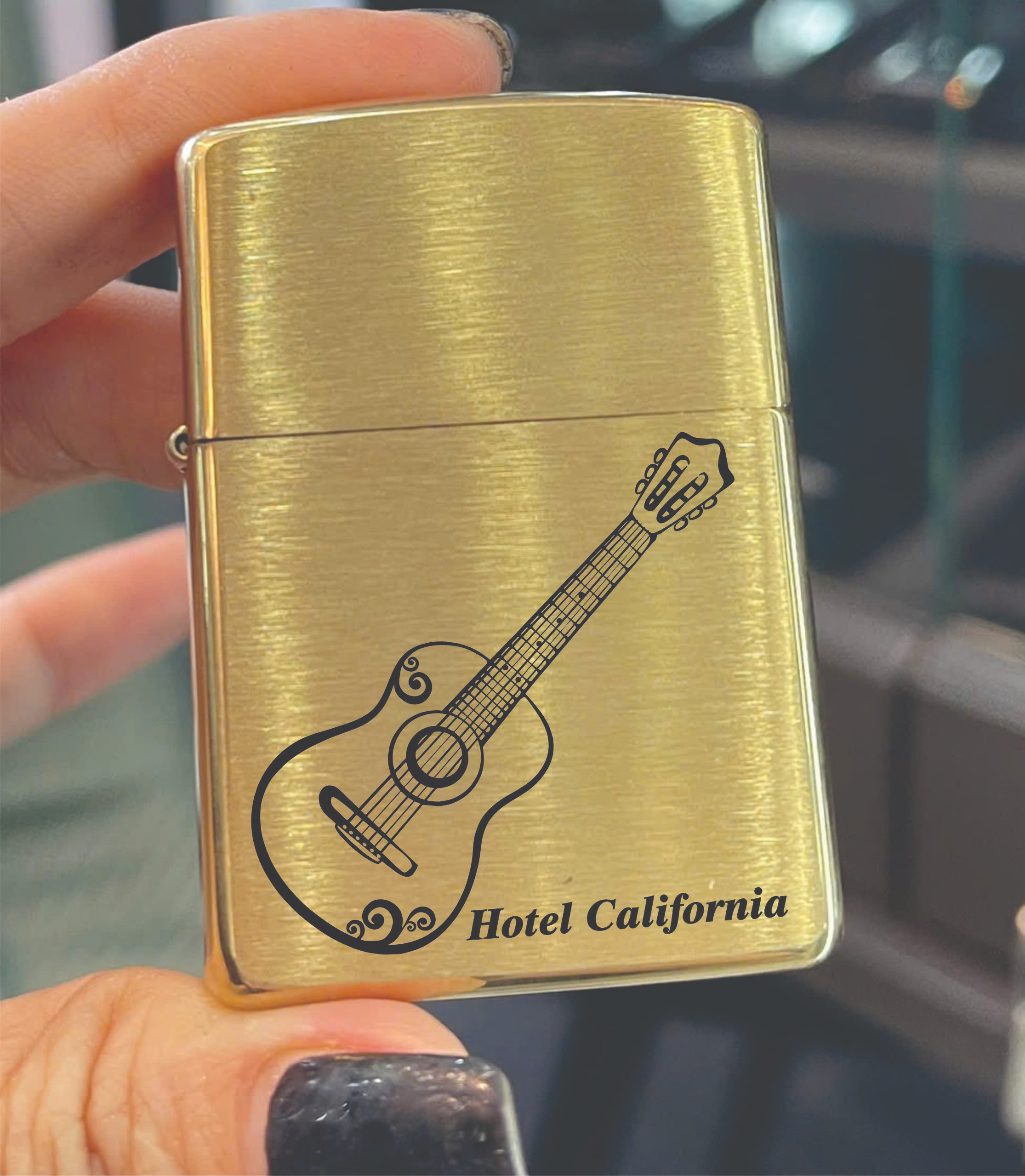 Công nghệ khắc trên nền bật lửa zippo đồng thau nguyên khối 5 bat lua zippo dong thau nguyen khoi 5