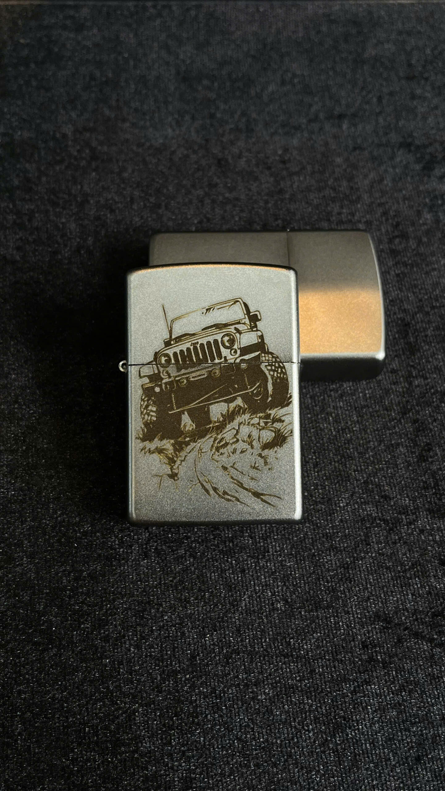 Top bật lửa zippo khắc chủ đề moto địa hình mẫu tại zippo9999 2 bat lua zippo khac chu de moto dia hinh 2 scaled