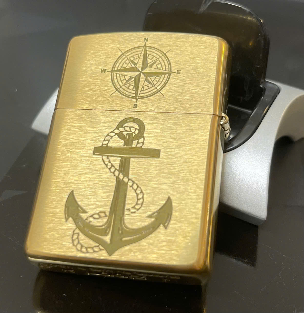 Ý nghĩa bật lửa zippo thuận buồm xuôi gió 2 bat lua zippo thuan buom xuoi gio 2