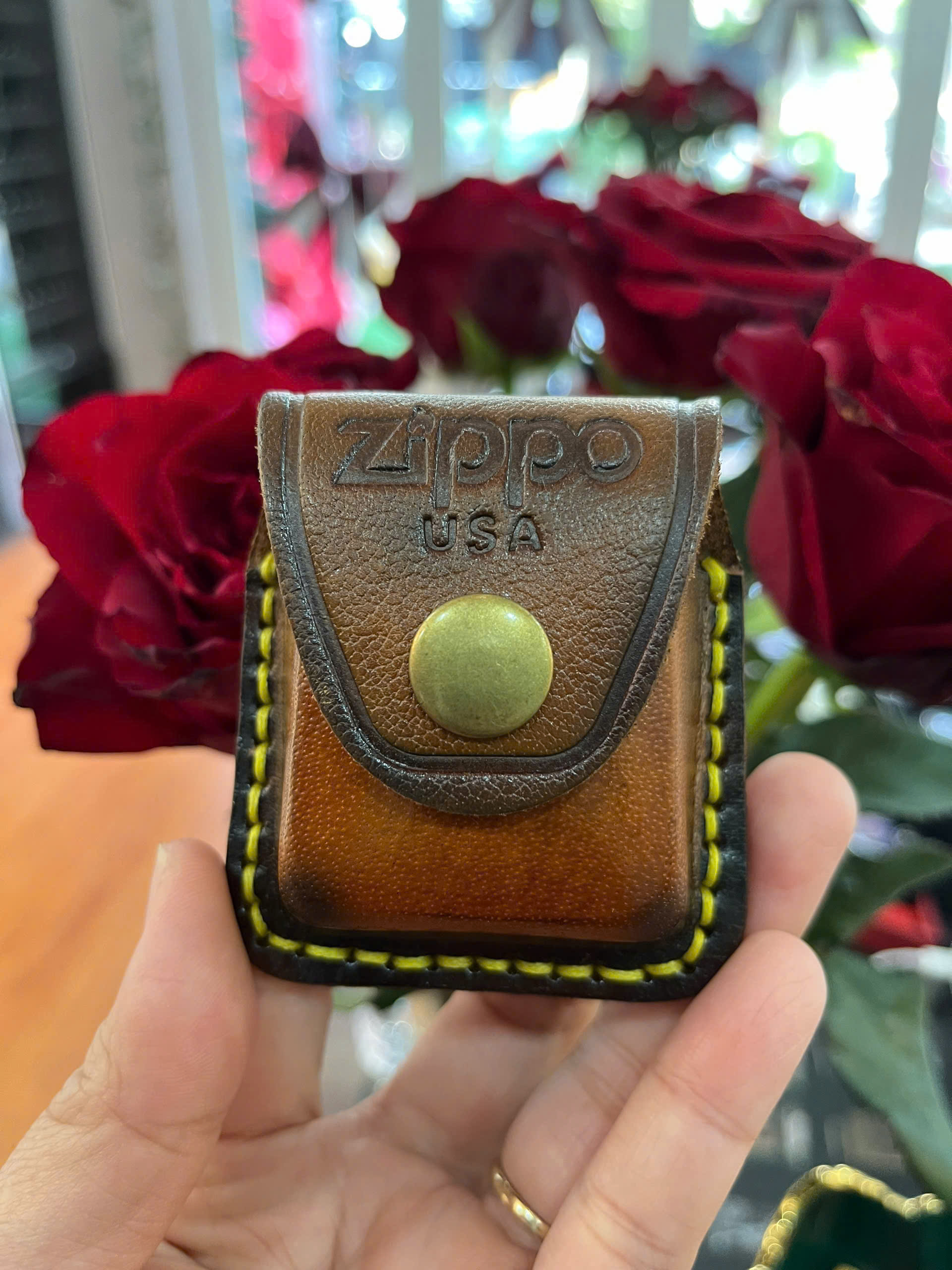 Giá trị ẩn chứa trong chiếc bao da zippo 2 bao da zippo 3