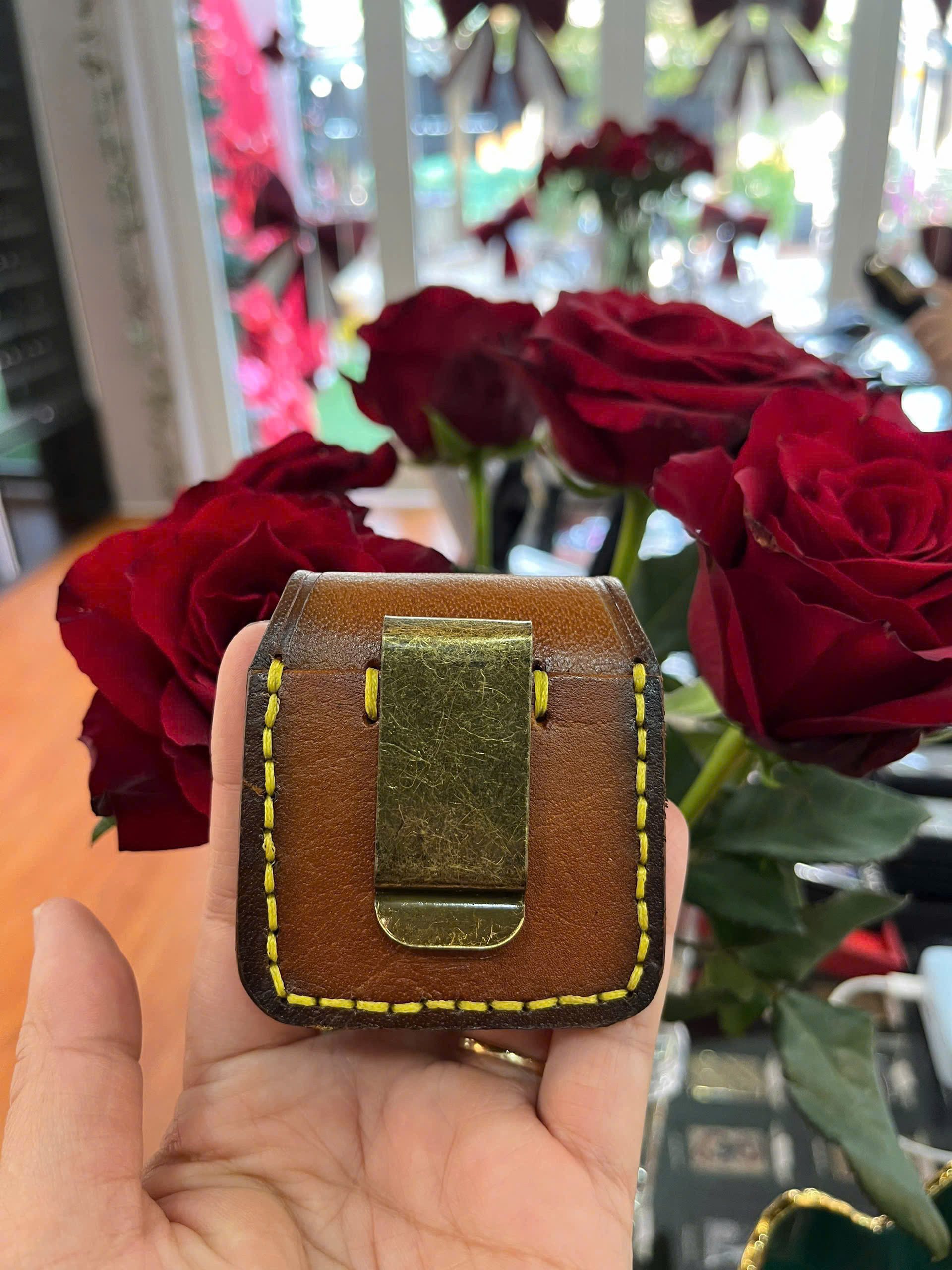 Giá trị ẩn chứa trong chiếc bao da zippo 3 bao da zippo 4