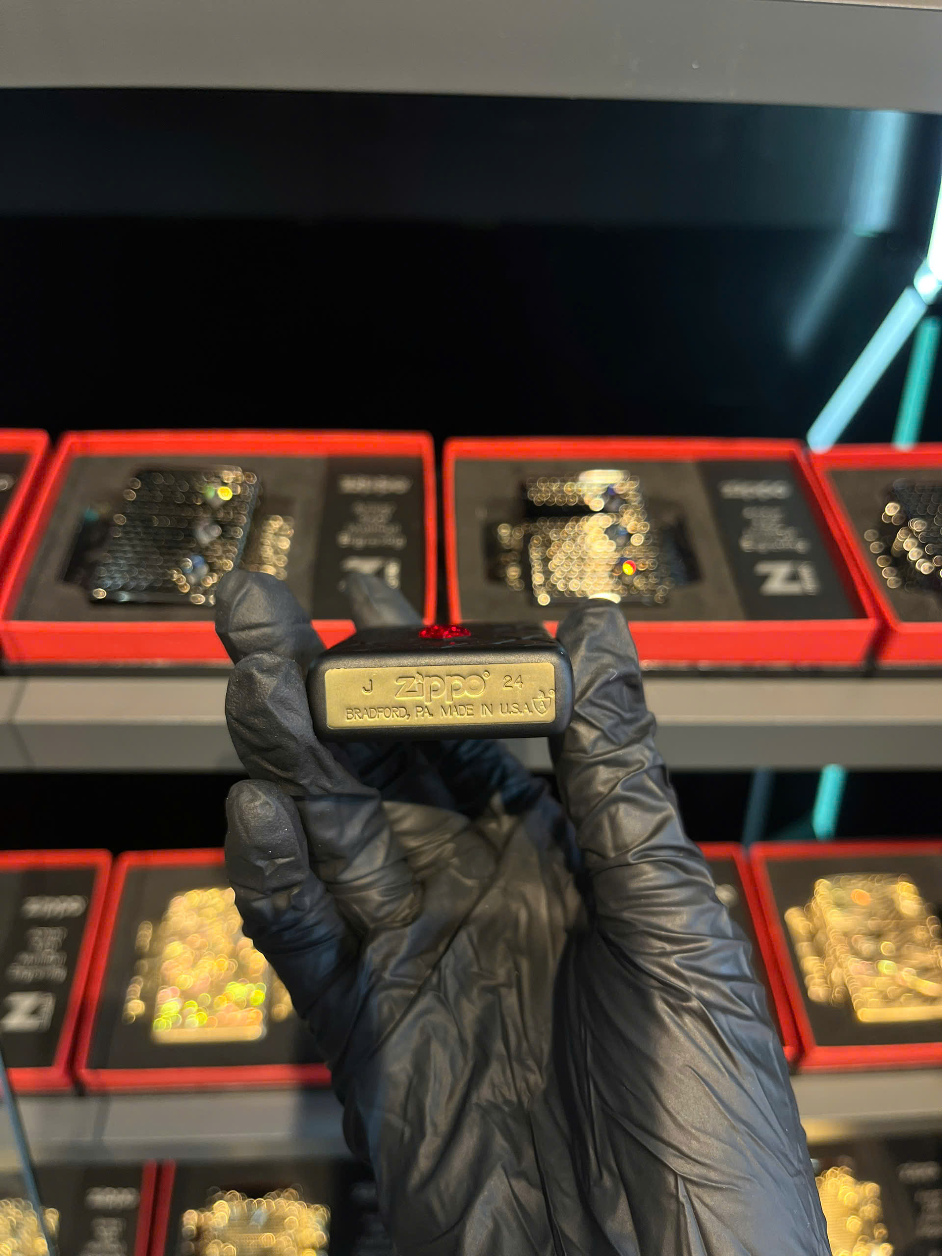 Những chất liệu sản xuất bật lửa zippo 3 san xuat bat lua zippo 3