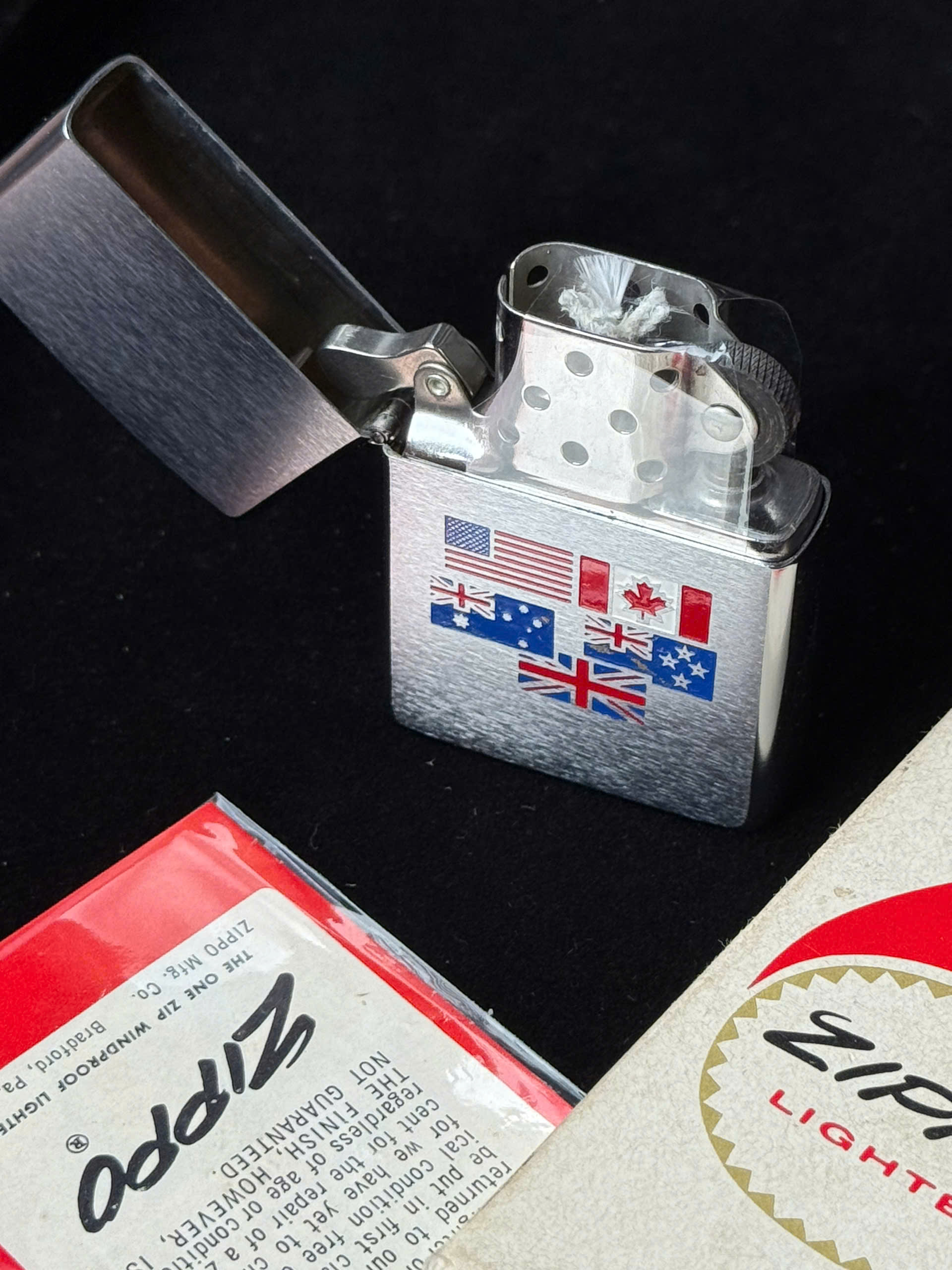 bat lua Zippo co 1