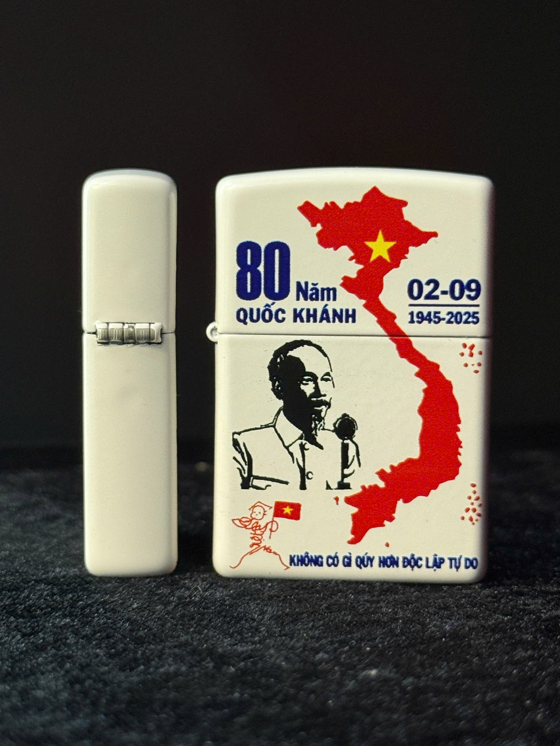 zippo phien ban ky niem 80 nam Quoc Khanh 4