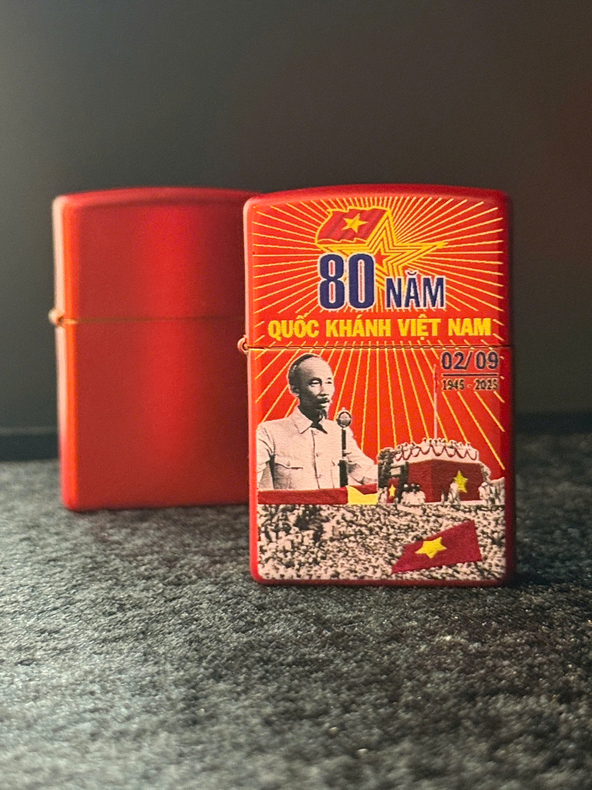 zippo phien ban ky niem 80 nam Quoc Khanh 6