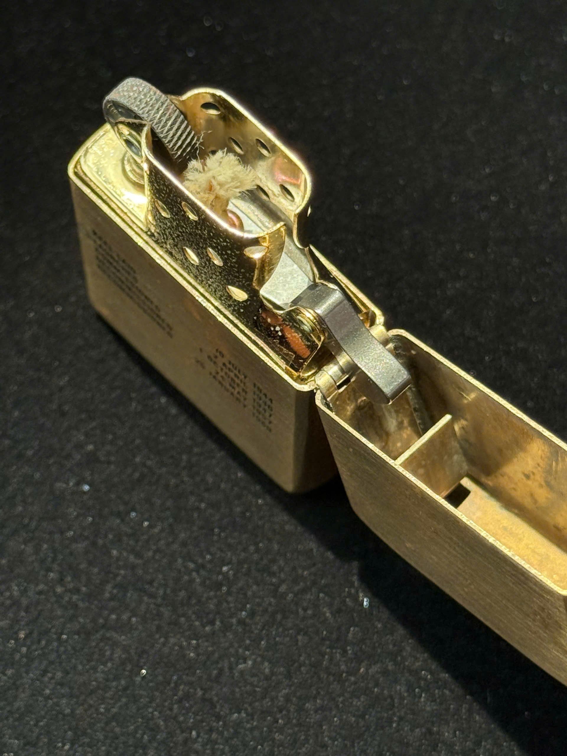 Ý Nghĩa Của Việc Tặng Bật Lửa Zippo Cổ Đối Với Người Được Tặng 16 1795446006367999847