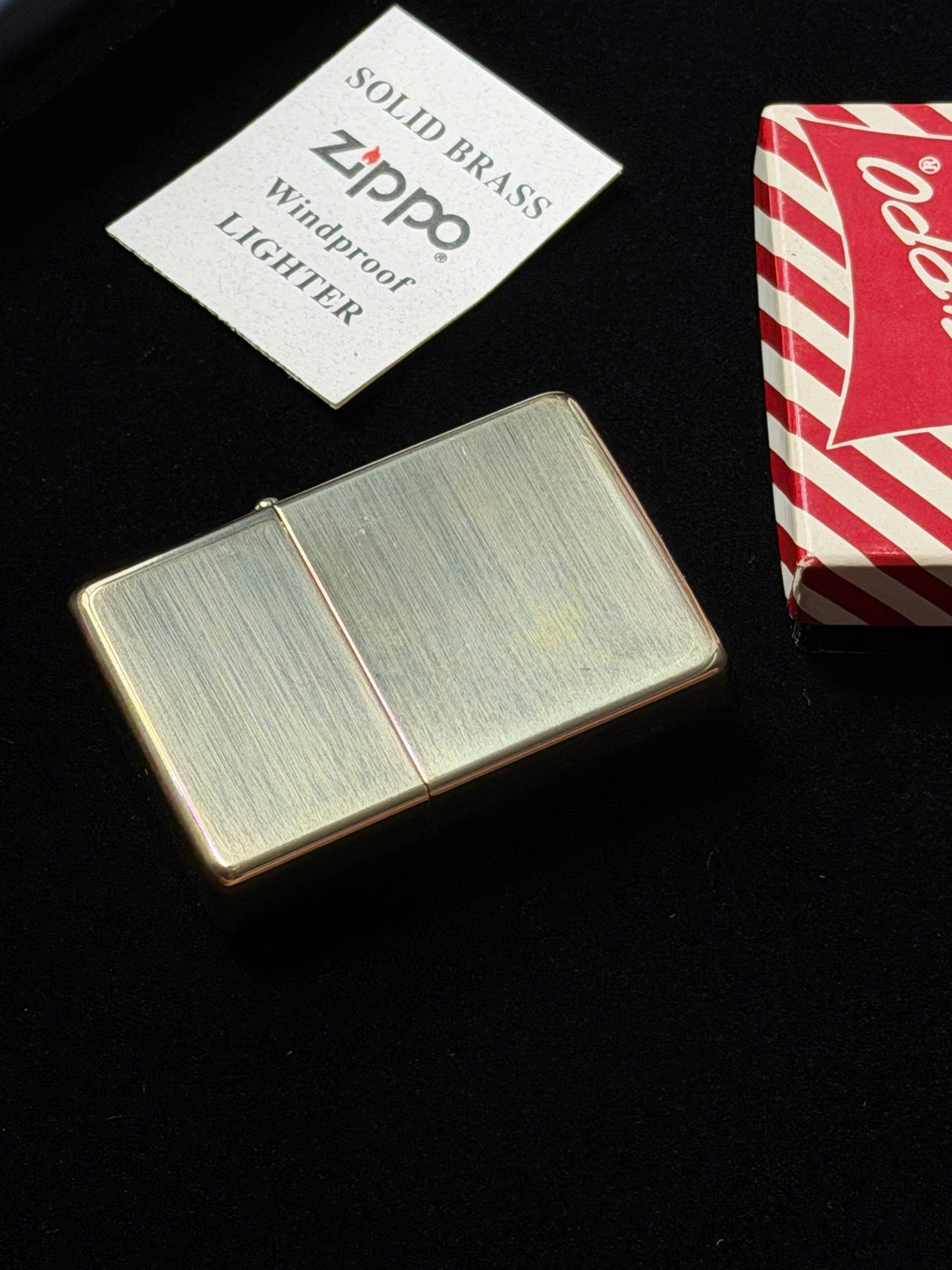Ý Nghĩa Của Việc Tặng Bật Lửa Zippo Cổ Đối Với Người Được Tặng 9 34625024634205190