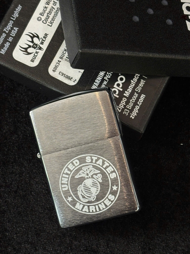 Bản lề của bật lửa Zippo Mỹ