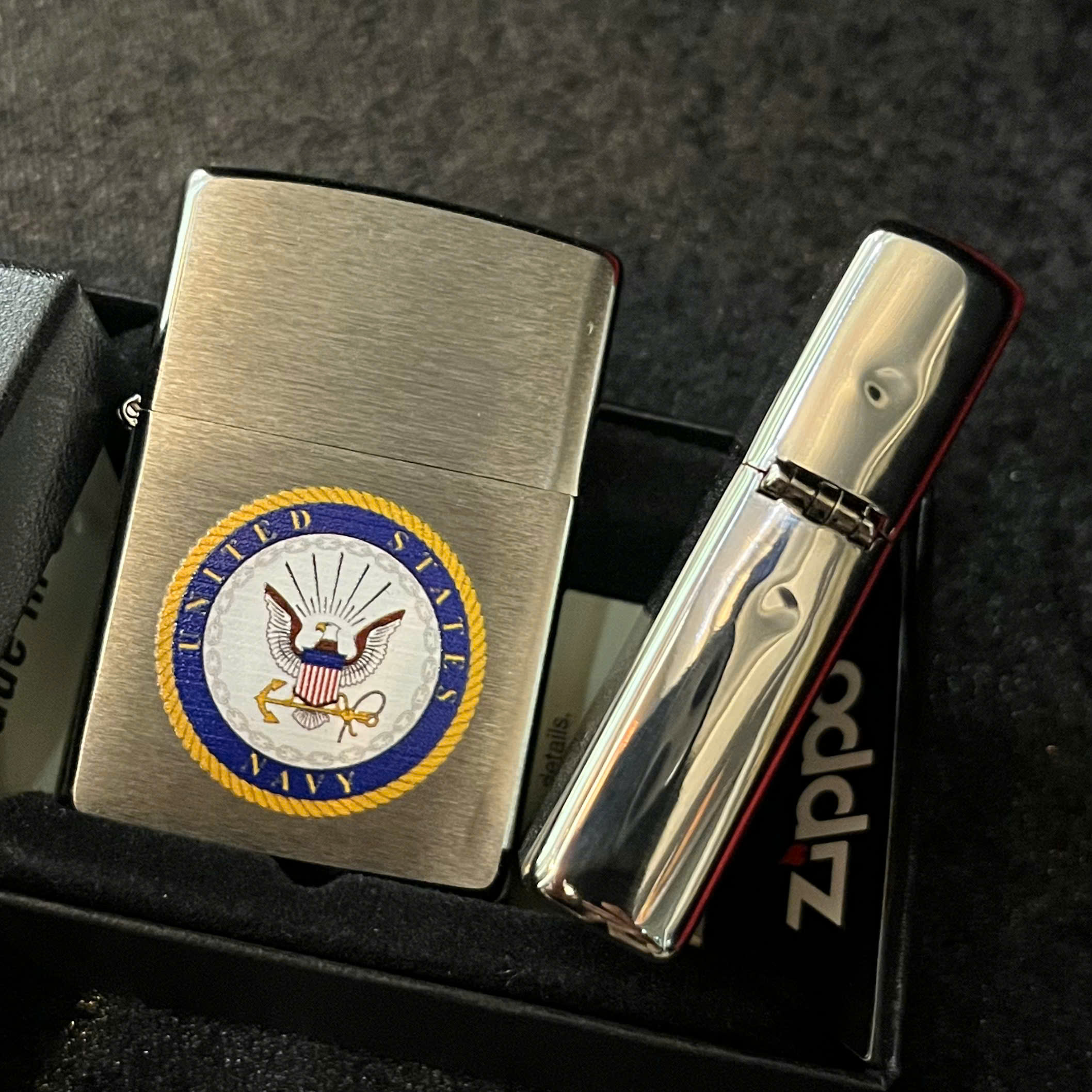 Bật Lửa Zippo hải quân Mỹ 10 z7164166418834 33d952ddb400a014371bcb053bc3279c