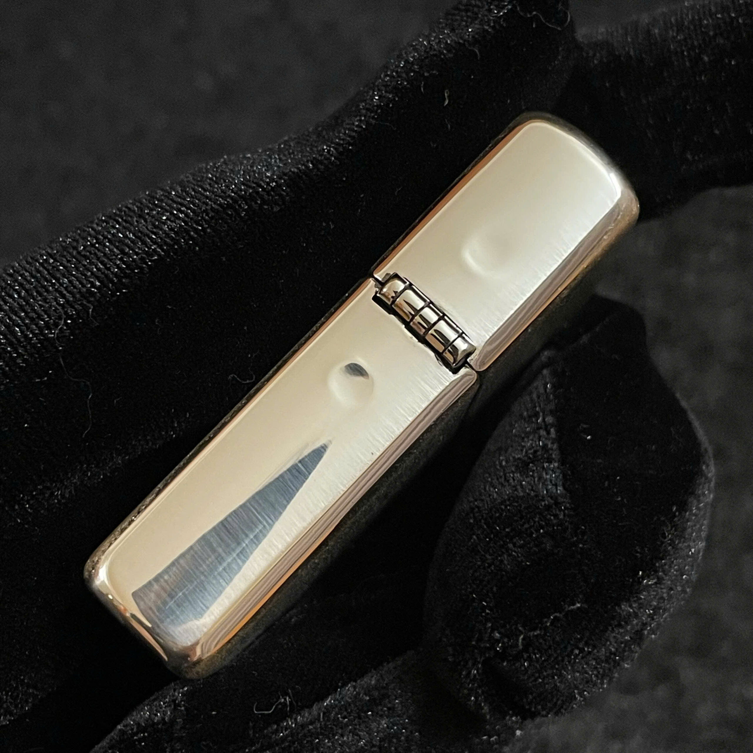 Bat lua zippo khoi bac 6 scaled